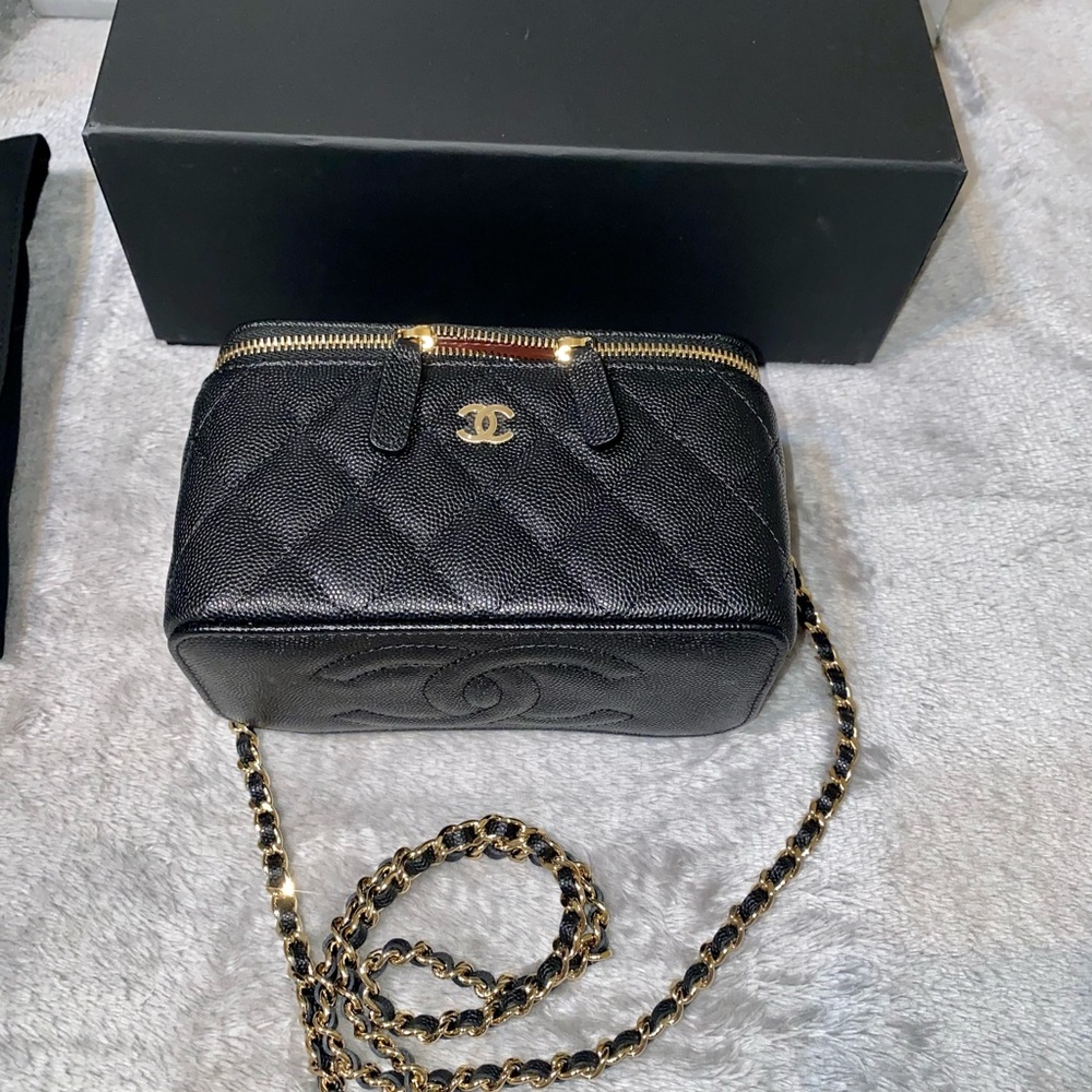 NEW CHANEL CLASSIC VANITY BAG